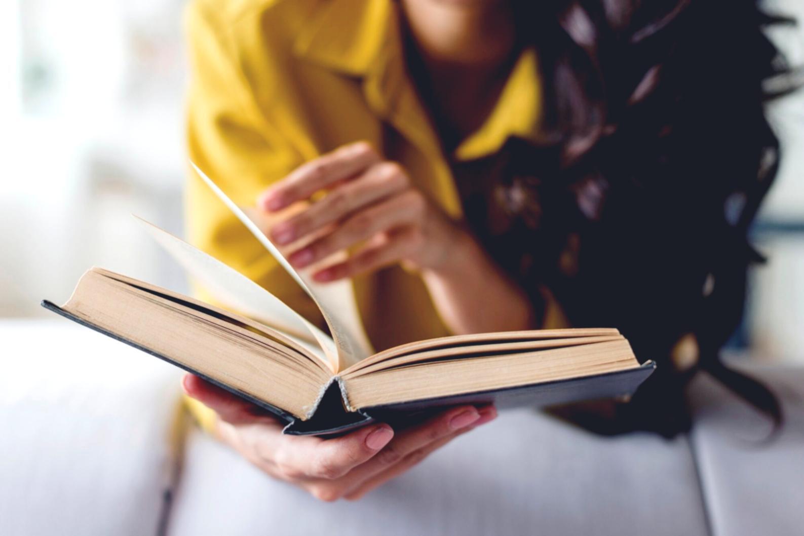 Graphiques financiers et indicateurs de performance affichés